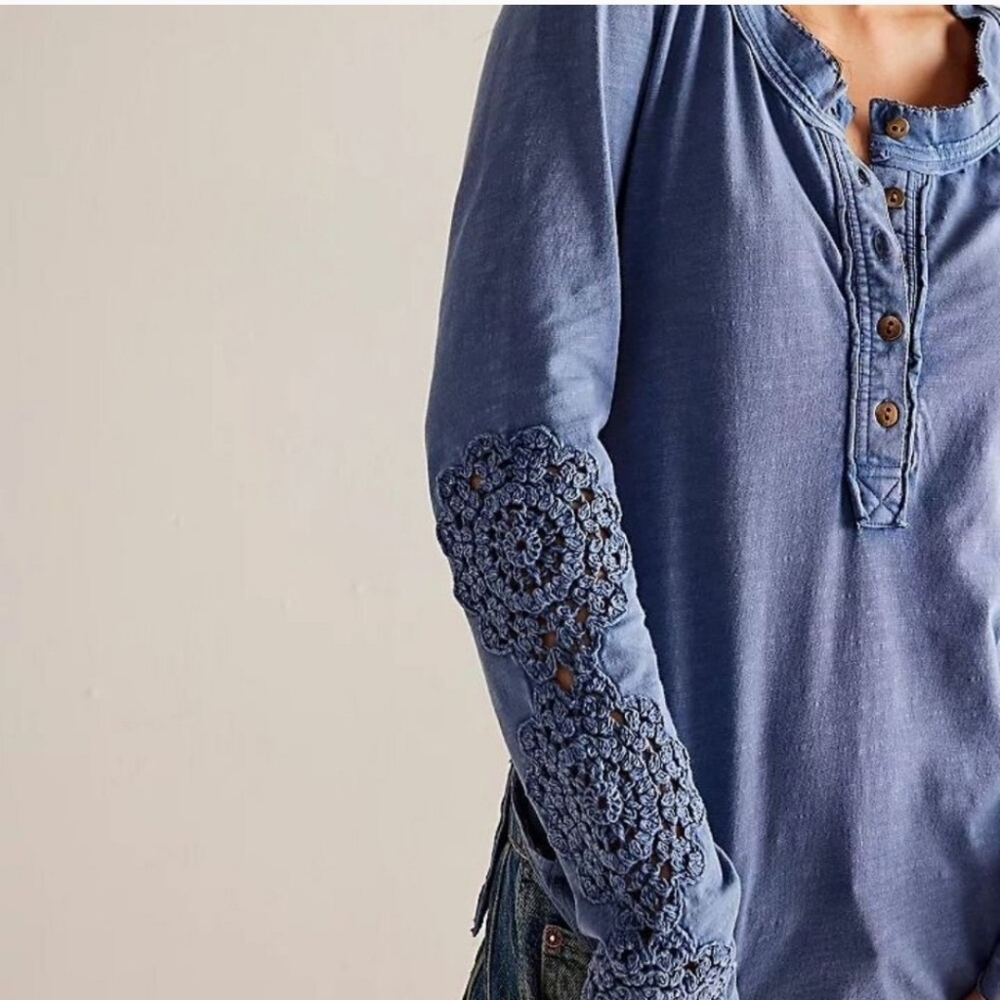 NWT Free People Our Song Henley Lace Cuff Shirt Sz S *Small Flaw*